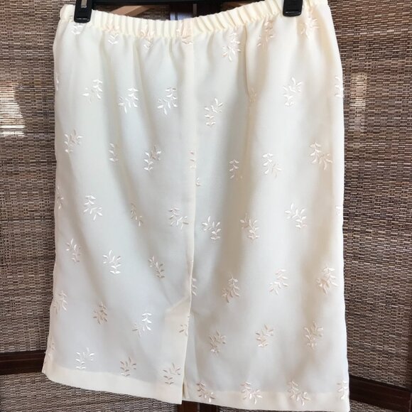 70s Floral Elastic Waist Embroidered Skirt: Vintage Yellow Polyester Size 14 - Picture 2 of 12